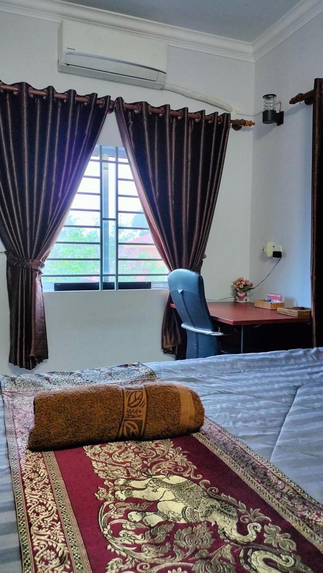 La Maison De Soriya - Work & Stay Kampot Εξωτερικό φωτογραφία